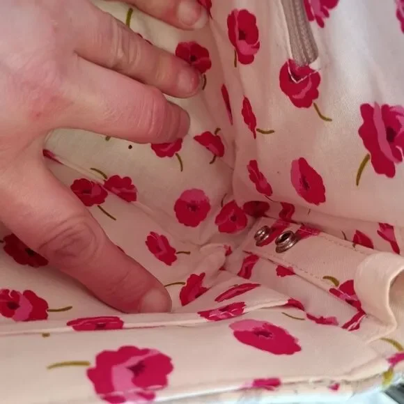 Vera Bradley Knot Just A Clutch - Picture 8 of 10